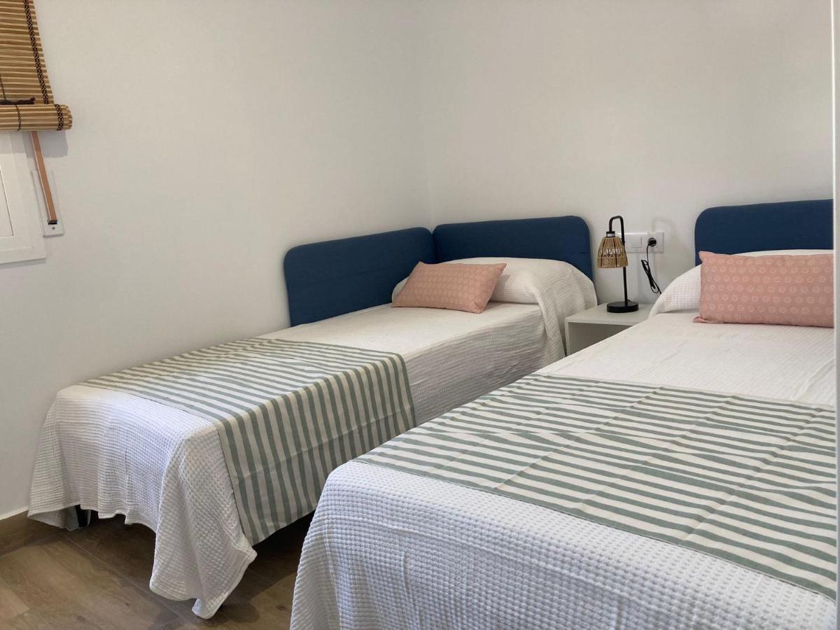 Zona5 Apartamentos Turisticos El Vendrell Exteriör bild